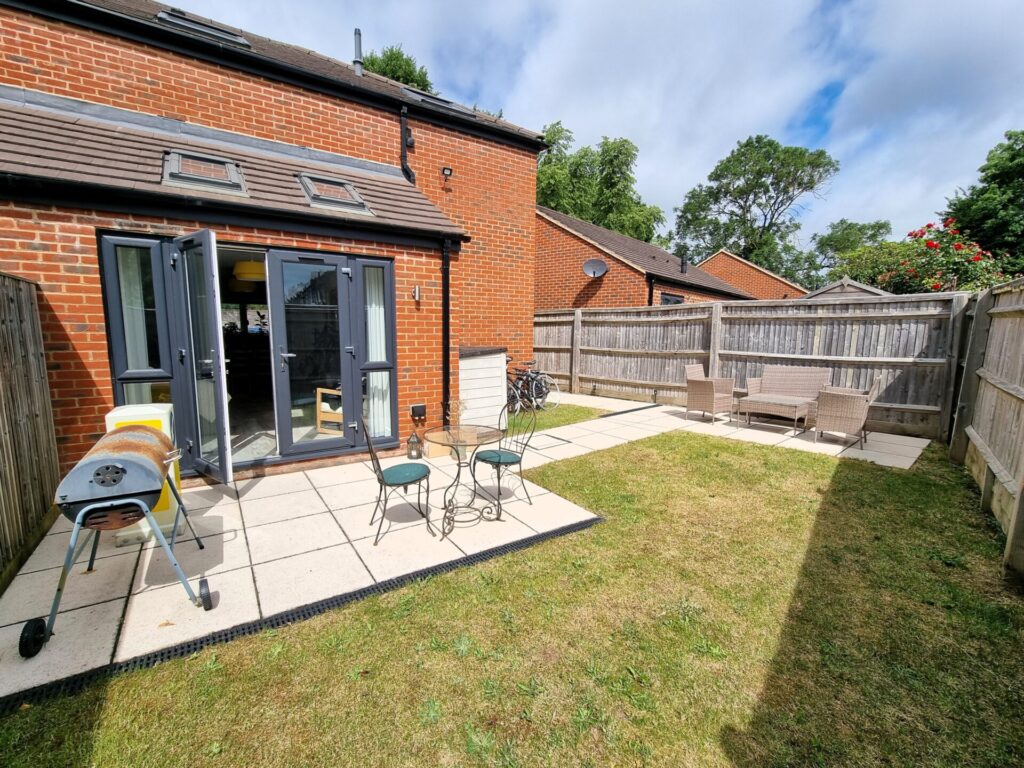 Chapelfield Close - Welwyn Garden City - Hertfordshire - AL7