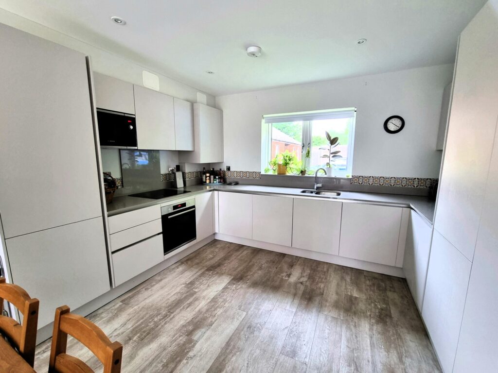 Chapelfield Close - Welwyn Garden City - Hertfordshire - AL7
