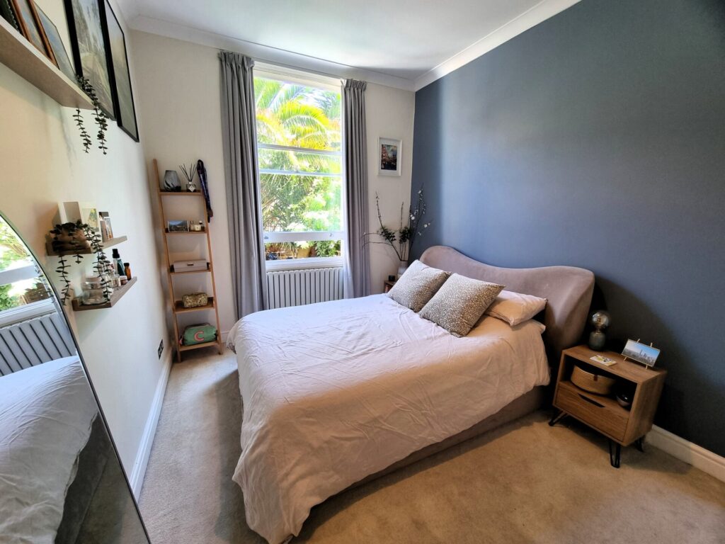 Allfarthing Lane, London, SW18 2AP