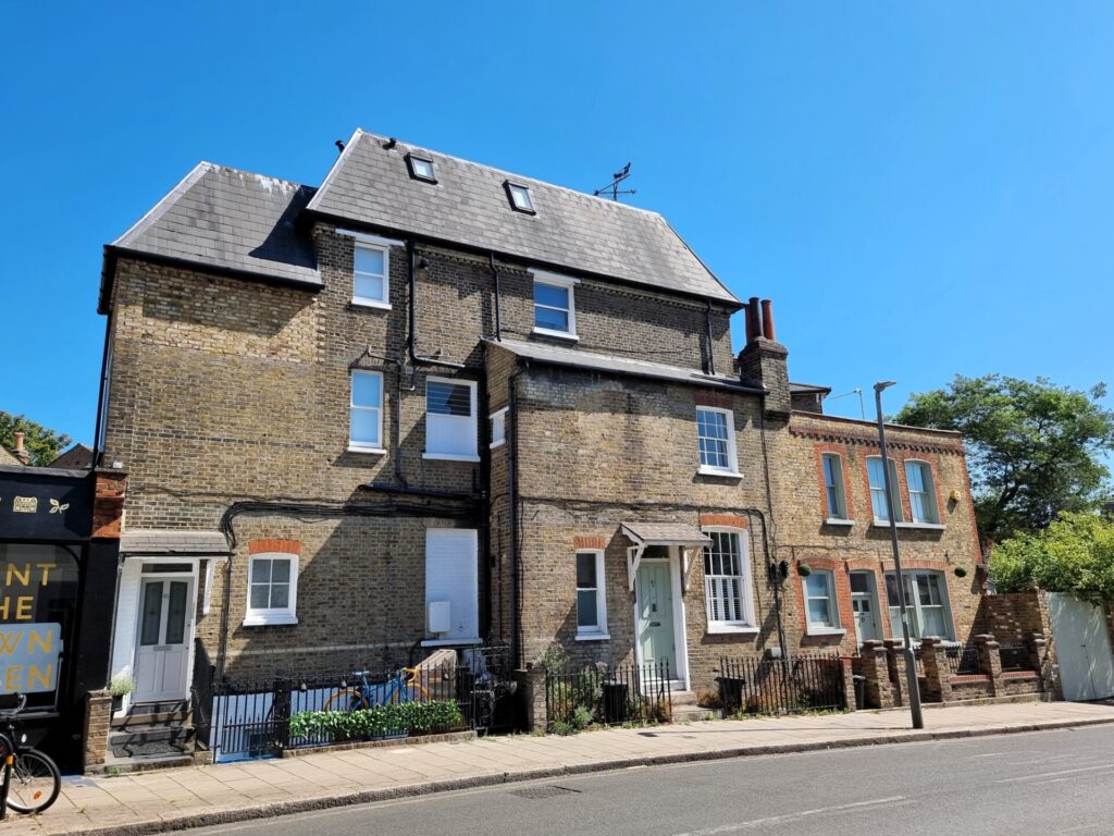 Allfarthing Lane, London, SW18 2AP